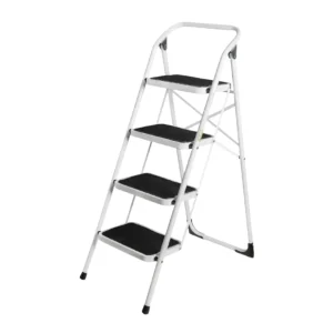 Escalera plegable de 4 peldaños